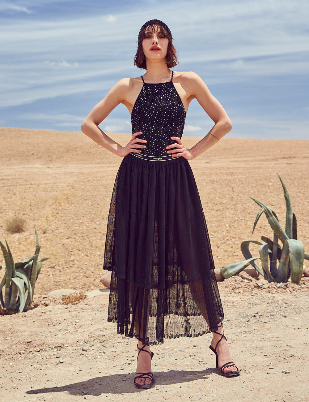 NIA LONG-LENGTH PLEATED SKIRT