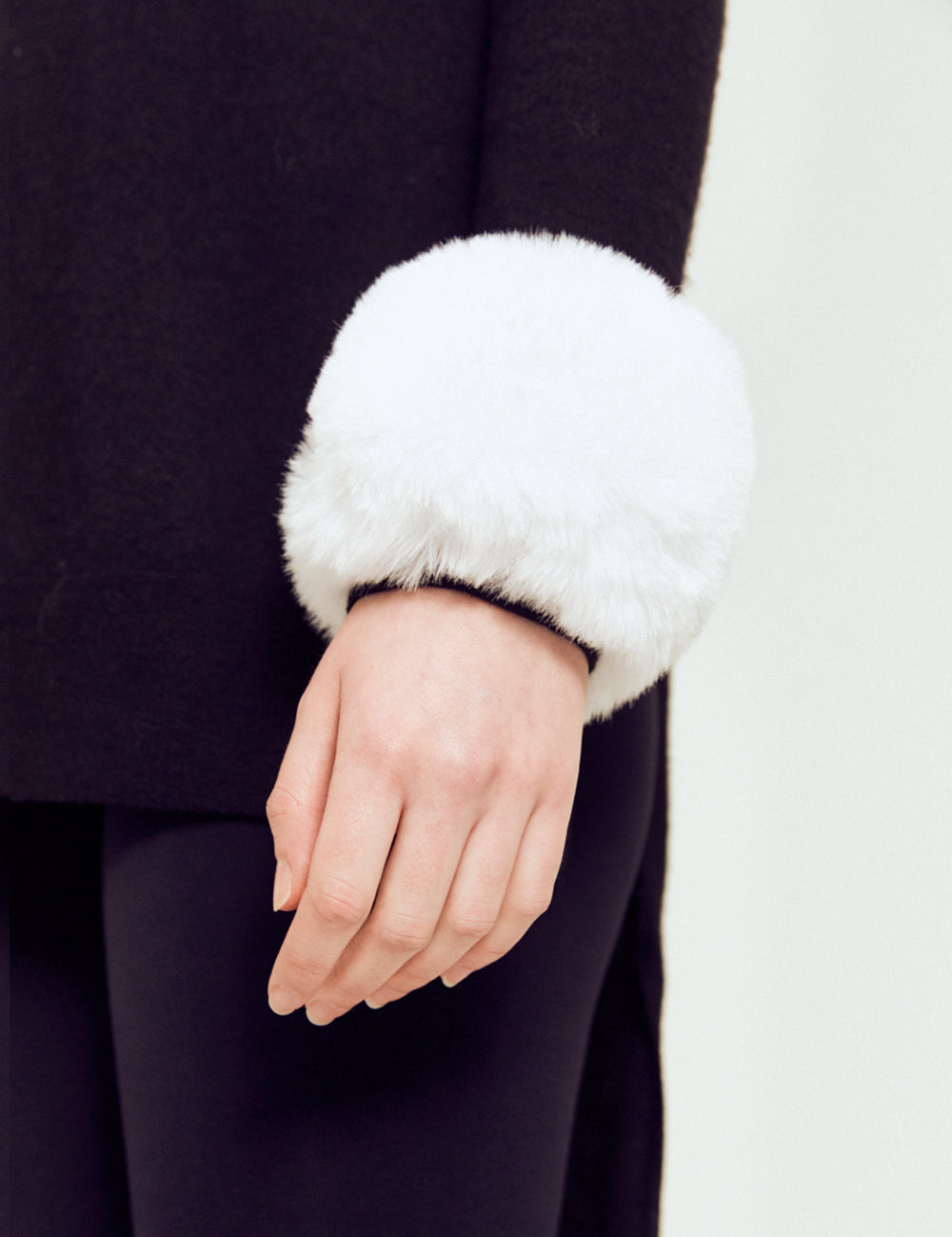 FAUX FUR POFFIYU BRACELET