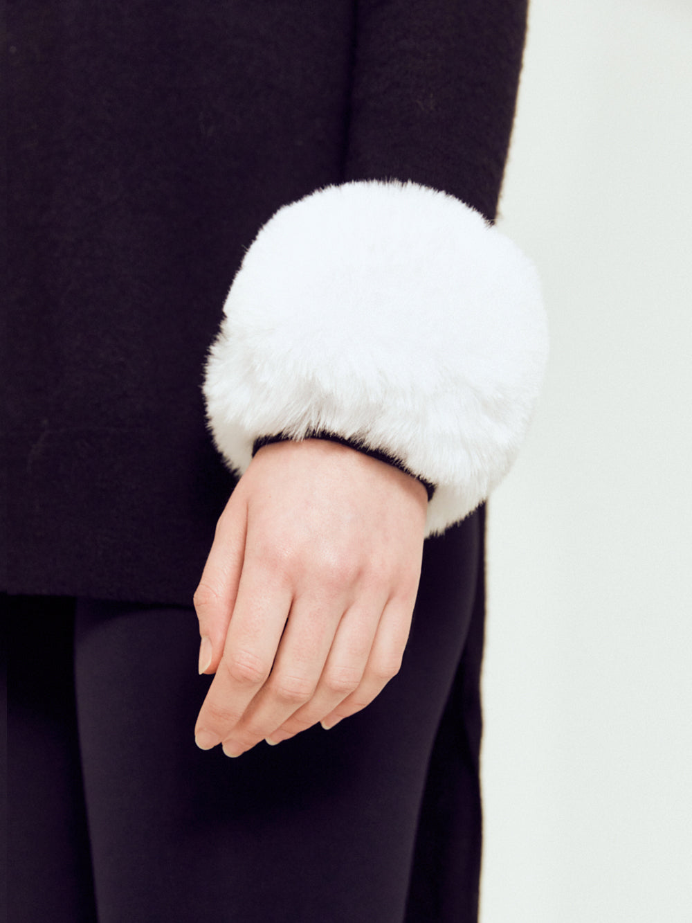 FAUX FUR POFFIYU BRACELET