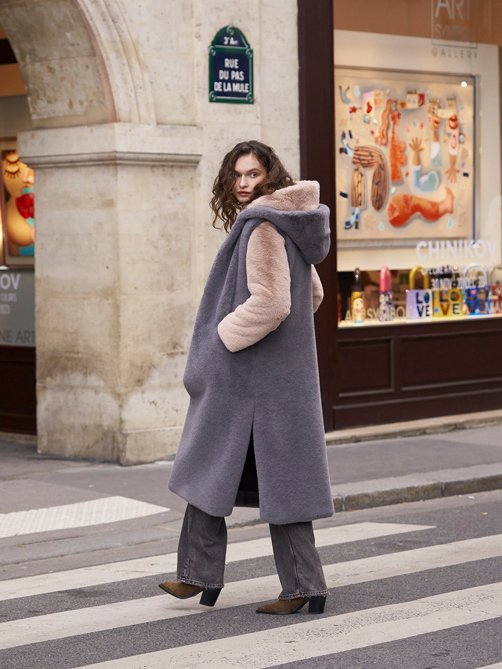 FAUX FUR LAON HOODED MAXI VEST